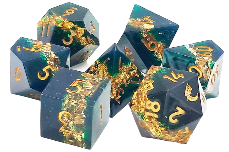 Old School 7 Piece DnD RPG Dice Set: Sharp Edged - Hunter's Mark