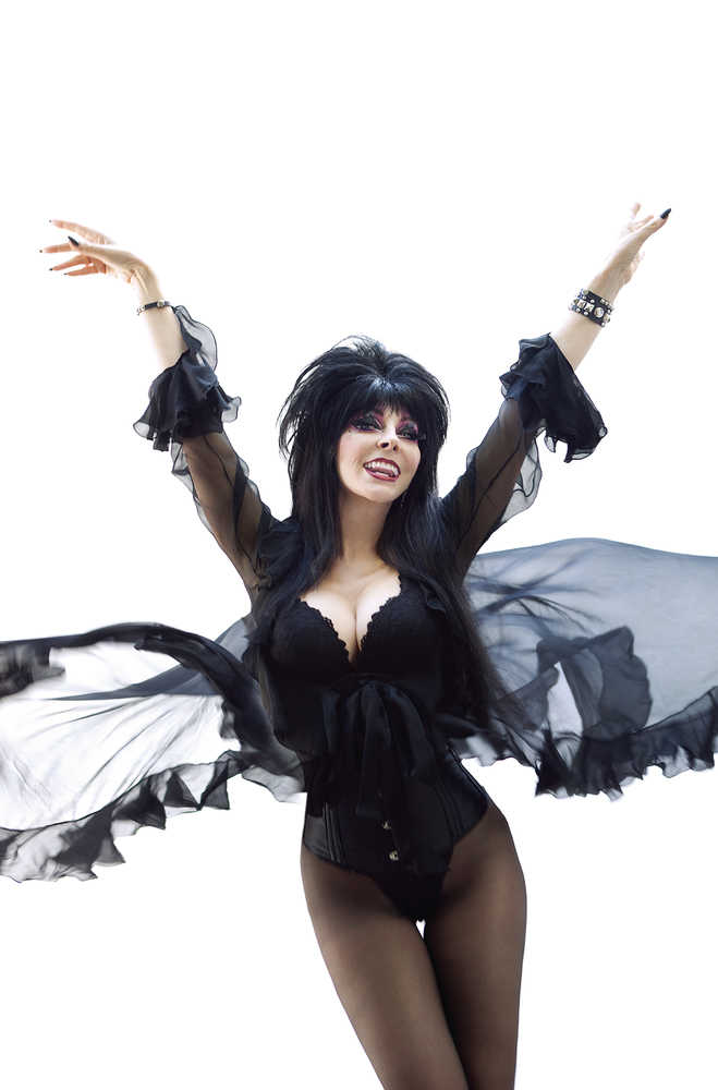 Elvira In Horrorland